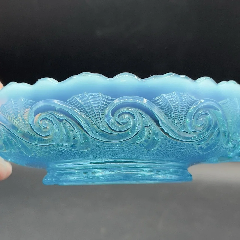 Antique Jefferson Glass Opalescent Blue Sea Spray Nappy Candy Dish w‎ Handle 6
